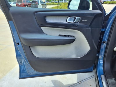 2023 Volvo XC40 Ultimate