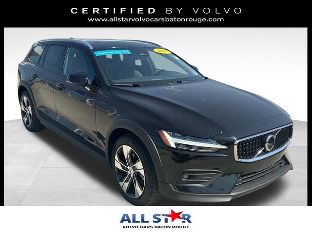 2025 Volvo V60 Cross Country B5 Plus