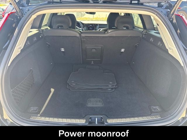 2025 Volvo V60 Cross Country B5 Plus