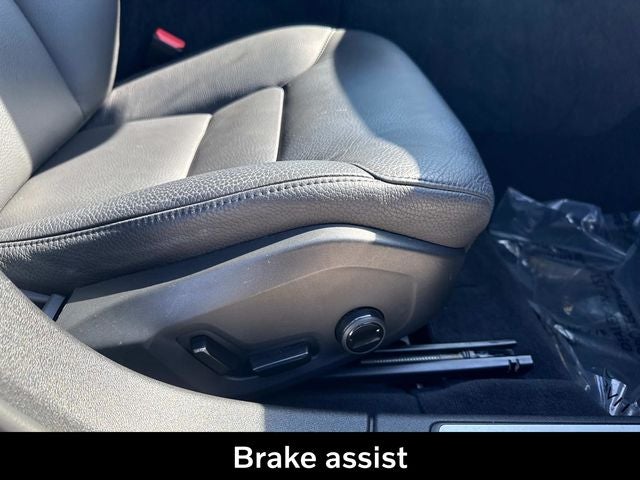 2025 Volvo V60 Cross Country B5 Plus