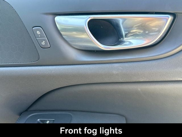 2025 Volvo V60 Cross Country B5 Plus