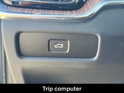 2025 Volvo V60 Cross Country B5 Plus