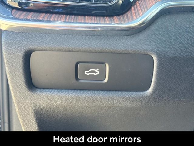 2025 Volvo V60 Cross Country B5 Plus