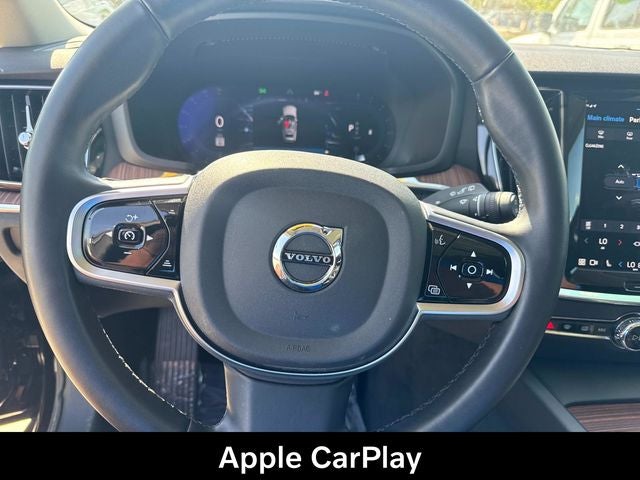 2025 Volvo V60 Cross Country B5 Plus