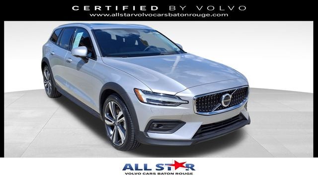 2025 Volvo V60 Cross Country B5 Plus