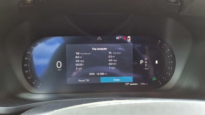 2025 Volvo V60 Cross Country B5 Plus