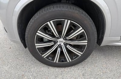 2025 Volvo XC90 B5 Core