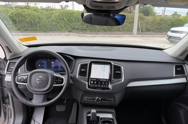 2025 Volvo XC90 B5 Core