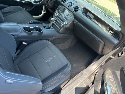 2017 Ford Mustang V6