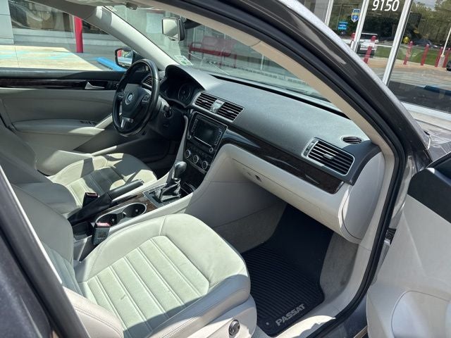 2015 Volkswagen Passat TDI SEL Premium