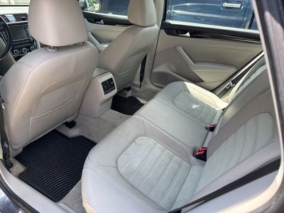 2015 Volkswagen Passat TDI SEL Premium