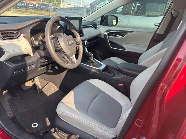 2020 Toyota RAV4 XLE Premium