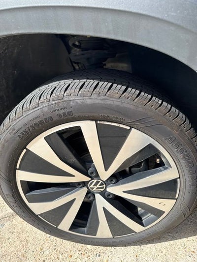 2024 Volkswagen Taos 1.5T SE