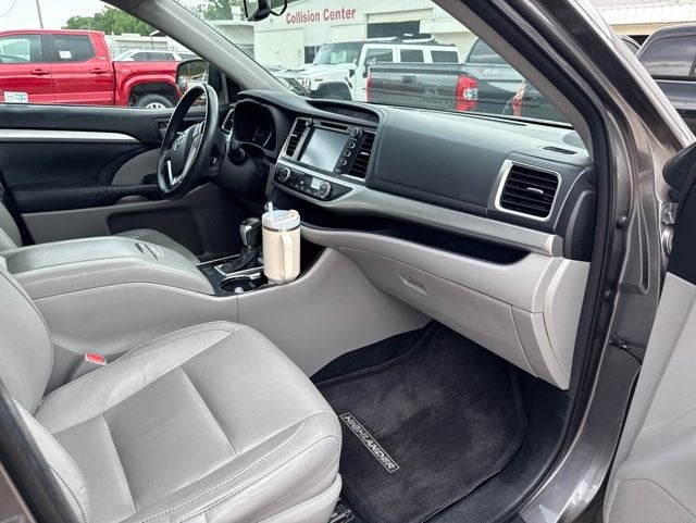 2015 Toyota Highlander XLE V6