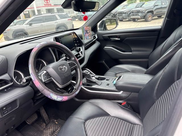 2022 Toyota Highlander XSE