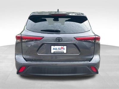 2022 Toyota Highlander LE